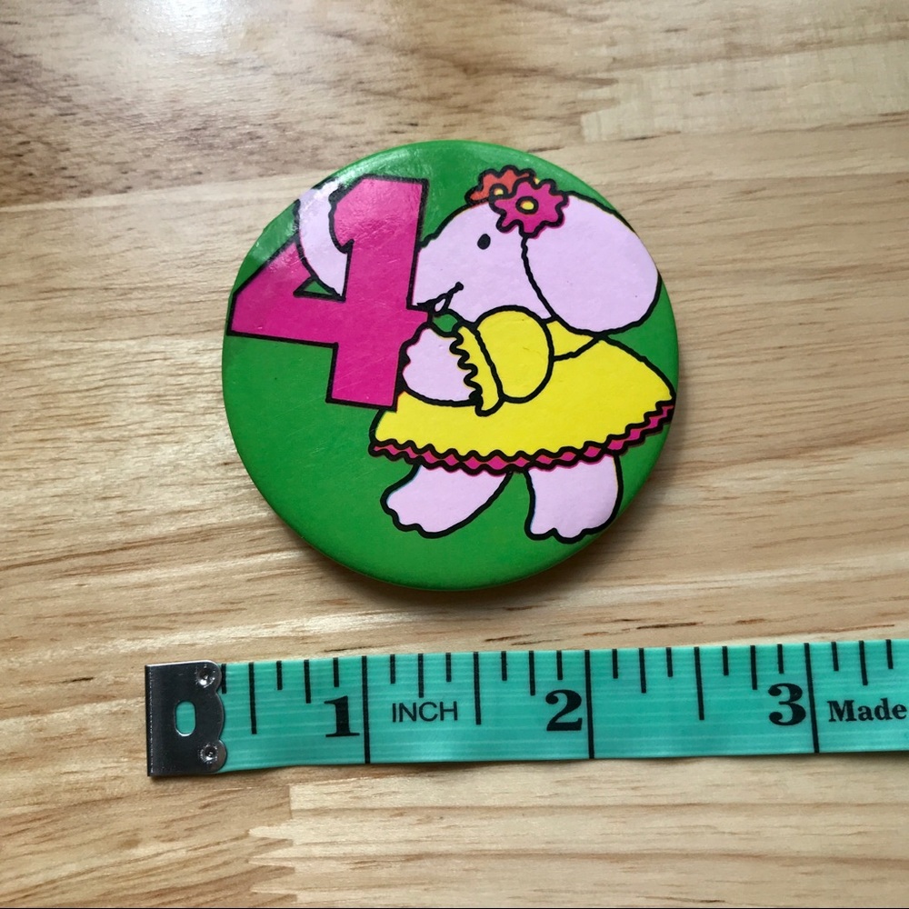 Vintage Cartoon Elephant #4 / Age 4 Pinback Button - Picture 4 of 4